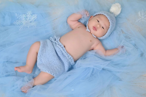 赤峰摸孕妇肚子沾喜气